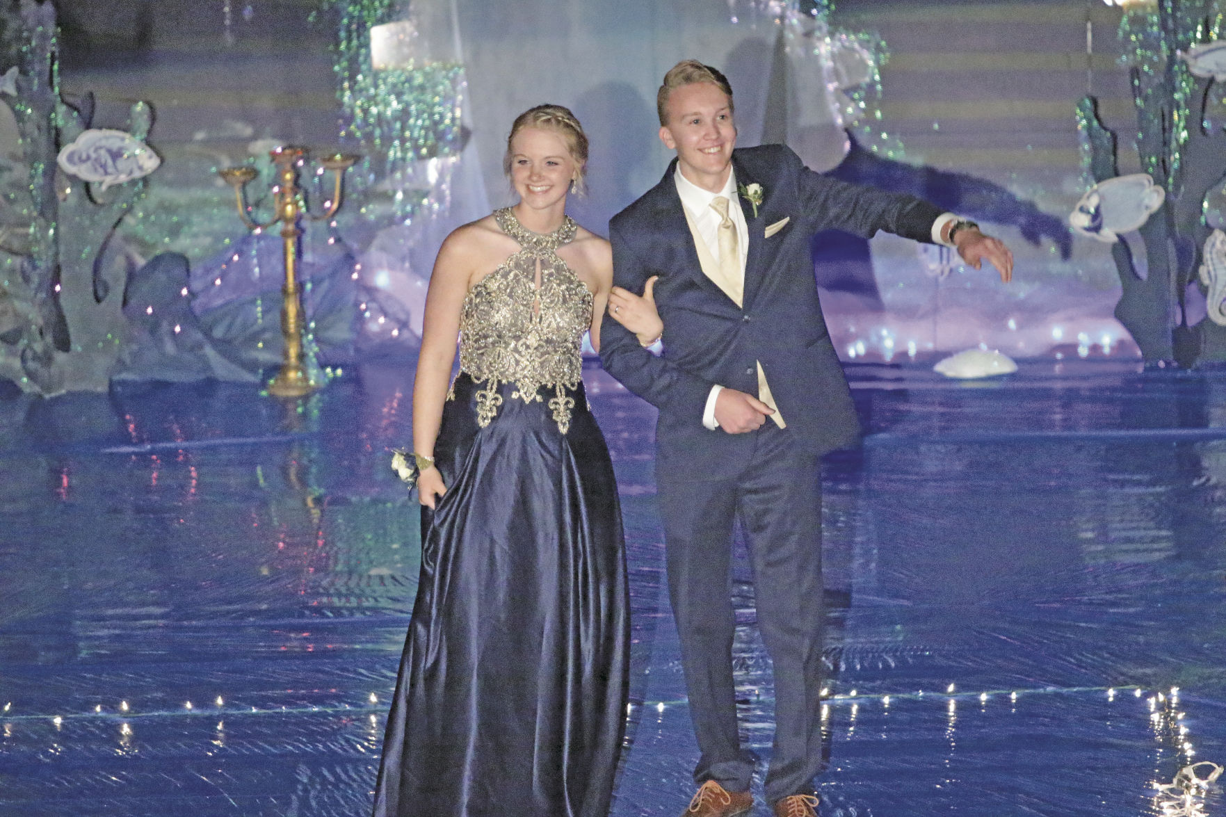 Milaca Prom 3253.jpg
